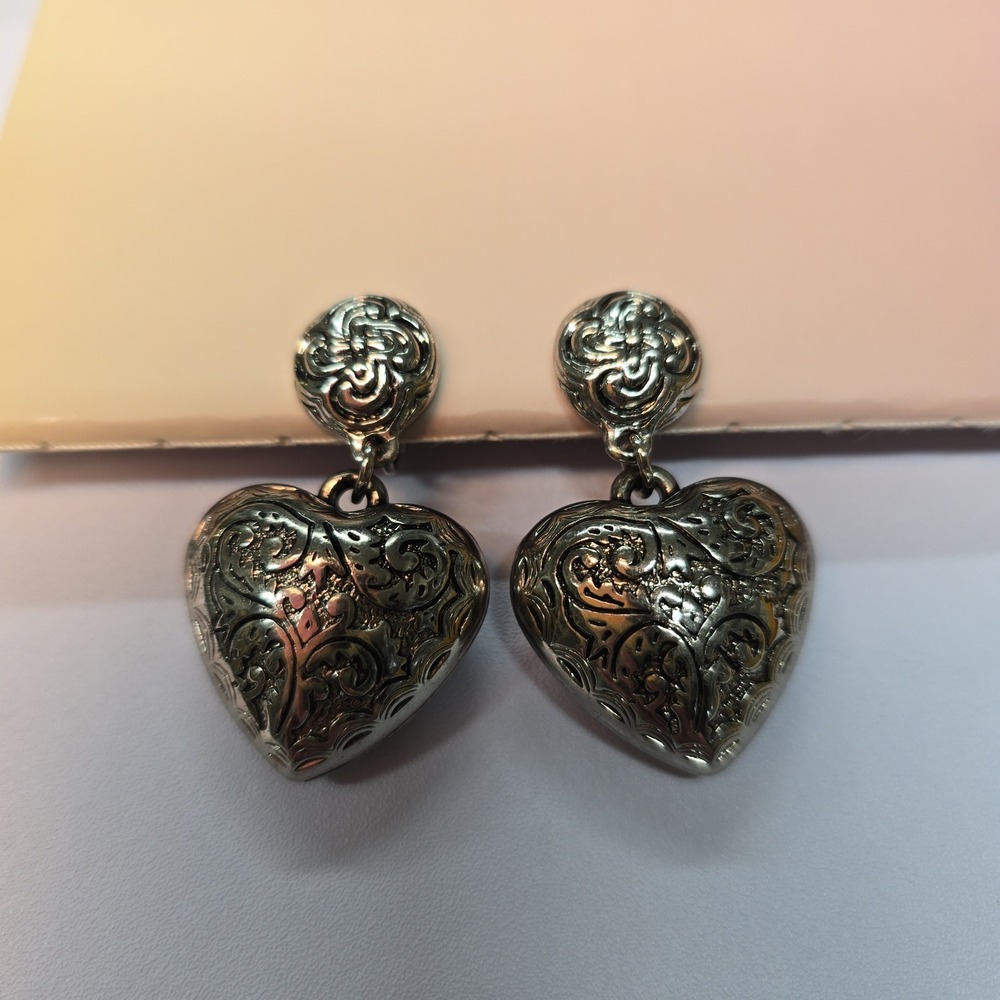 AVON Vintage‎ Silver Tone Filigree Heart Clip On Earrings Women